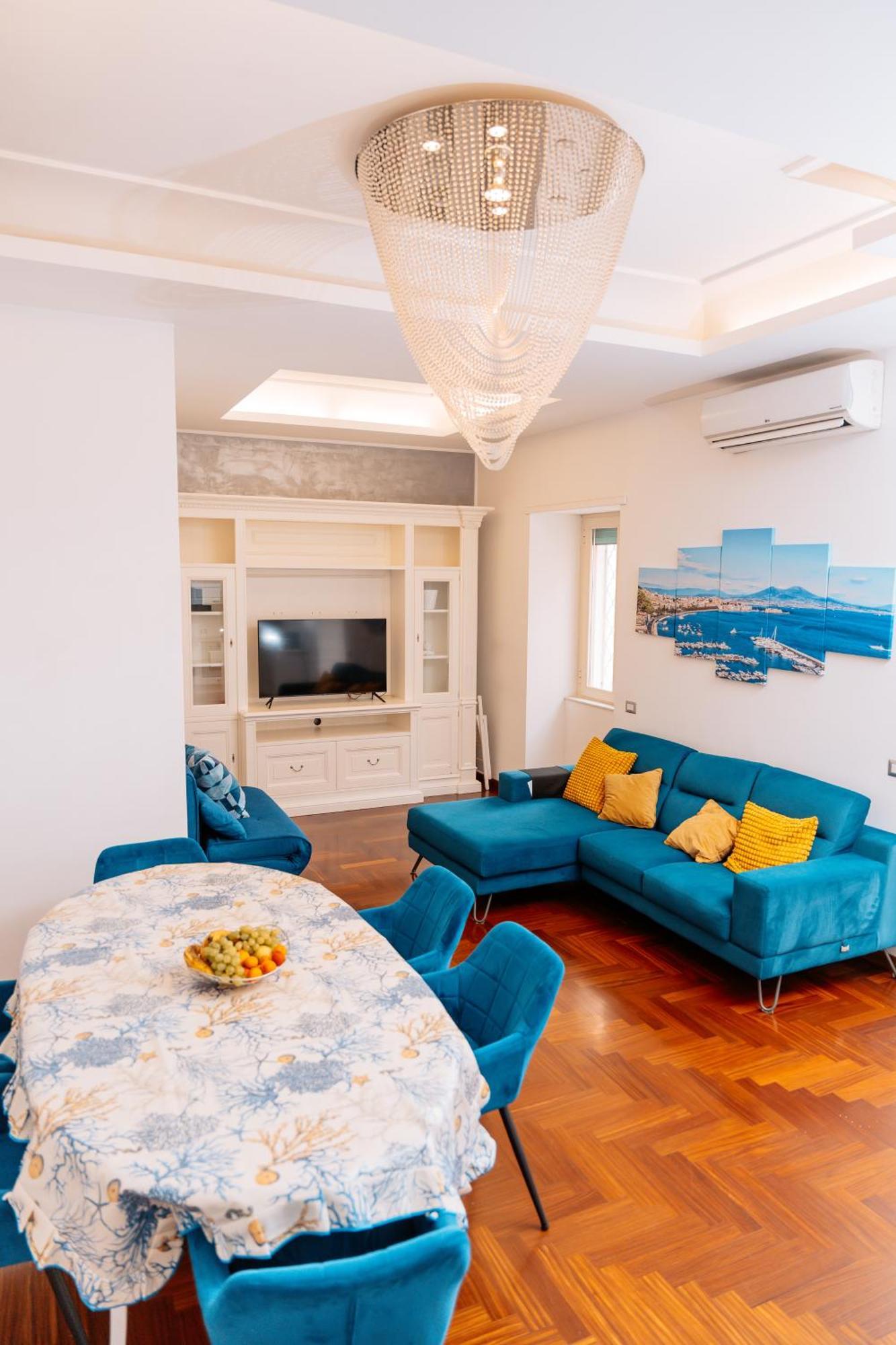 Apartment Mar Pacifico Neapel